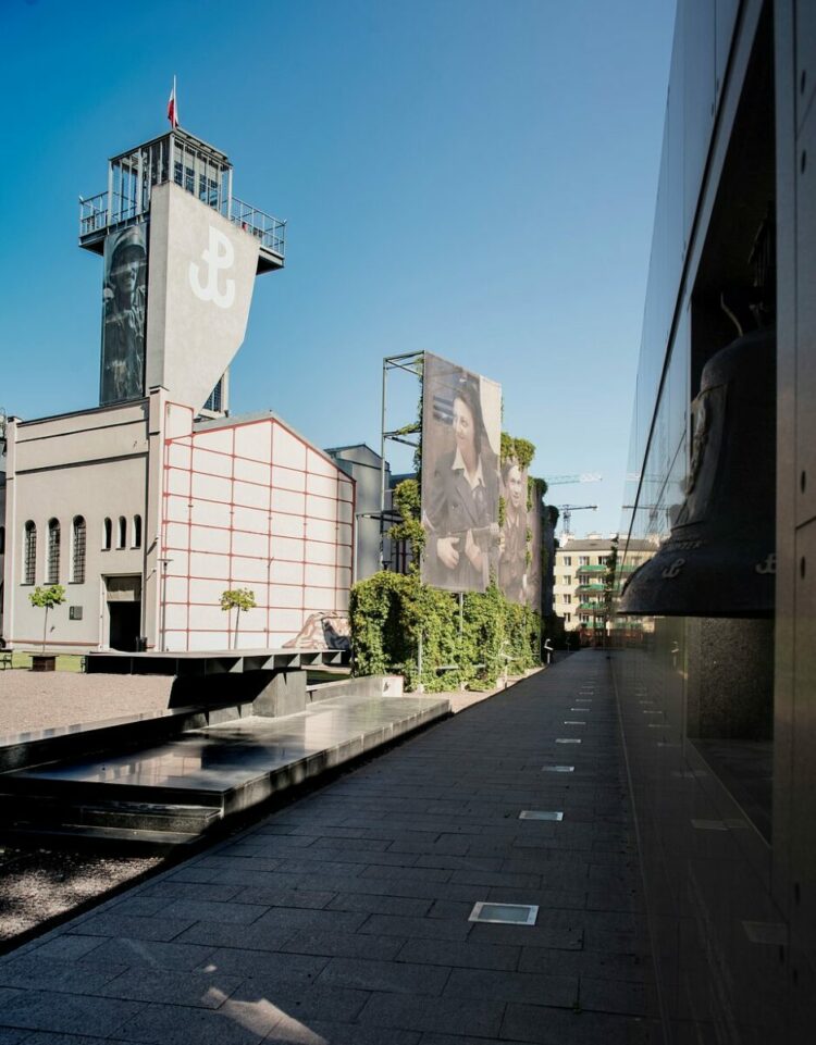 Muzeum Powstania Warszawskiego łączy ludzi już od 20 lat