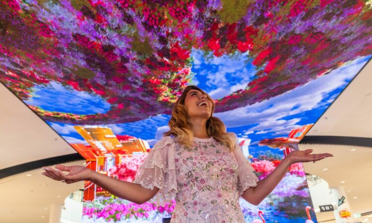 Wystawa Victorii Fard w warszawskiej Promenadzie: Cyfrowa sztuka, która inspiruje pokolenia