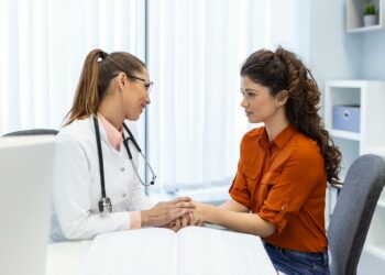 Jak żyć z PCOS i zadbać o płodność? Praktyczne wskazówki